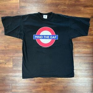 COPY - Vintage Mind The Gap London Underground Black T-shirt
